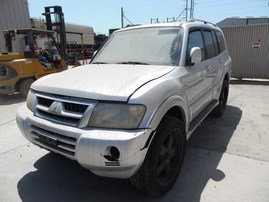 2003 MITSUBISHI MONTERO LIMITED SILVER 4WD AT 3.8 193906